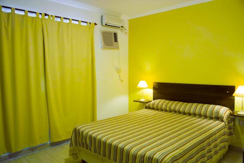 Brisas Del Lago Apartamentos Колон Екстер'єр фото