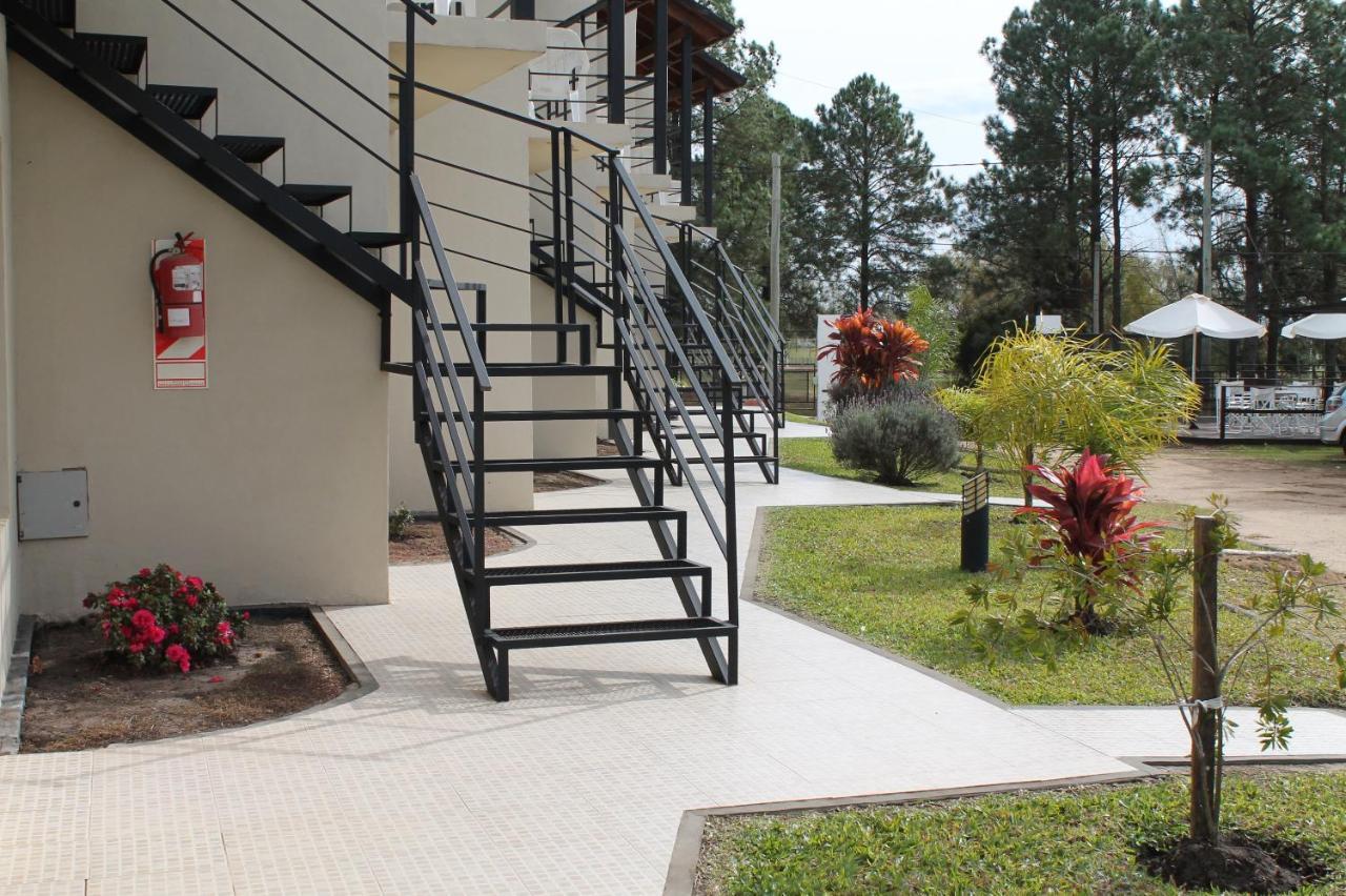 Brisas Del Lago Apartamentos Колон Екстер'єр фото