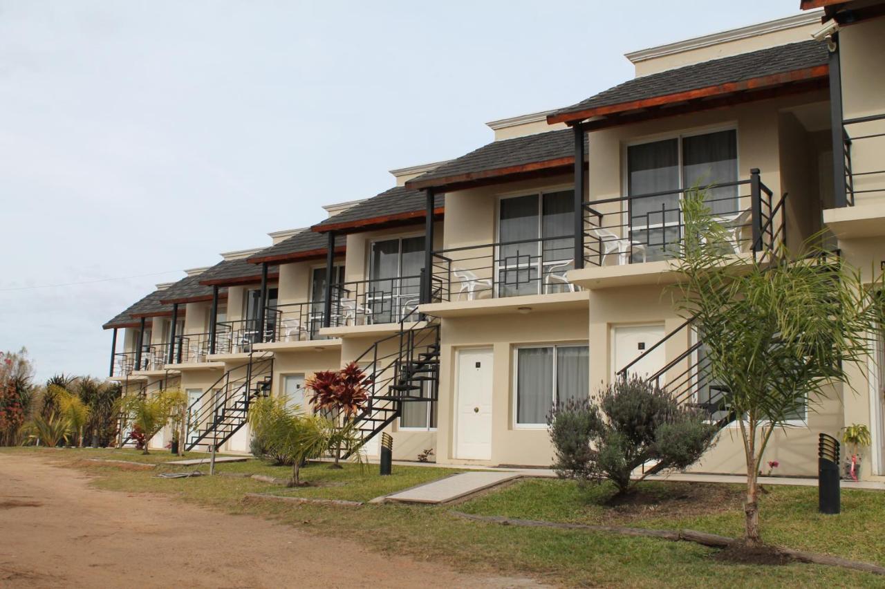 Brisas Del Lago Apartamentos Колон Екстер'єр фото